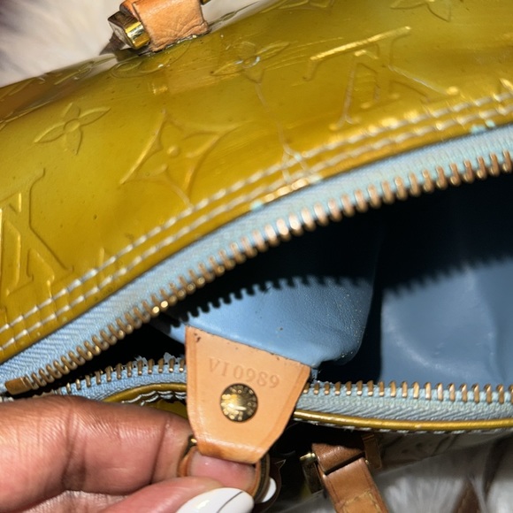 Louis Vuitton Monogram Bedford Green Vernis pre-owned handbag - Picture 13 of 14